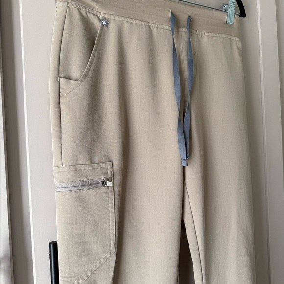 FIGS WOMEN ZAMORA JOGGER - Picture 3 of 4